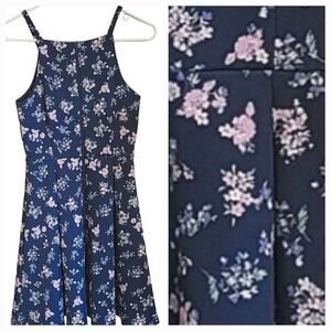 Copper Key Size S dark floral dress.